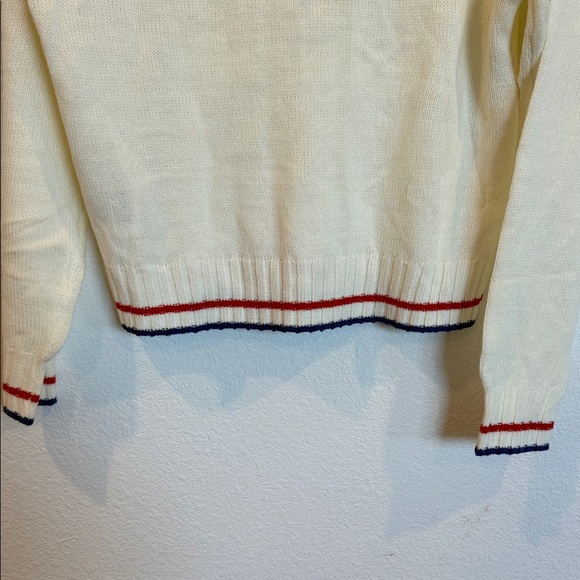 H&M Cream V-Neck Sweater with Red and Blue Trim - Picture 9 of 12